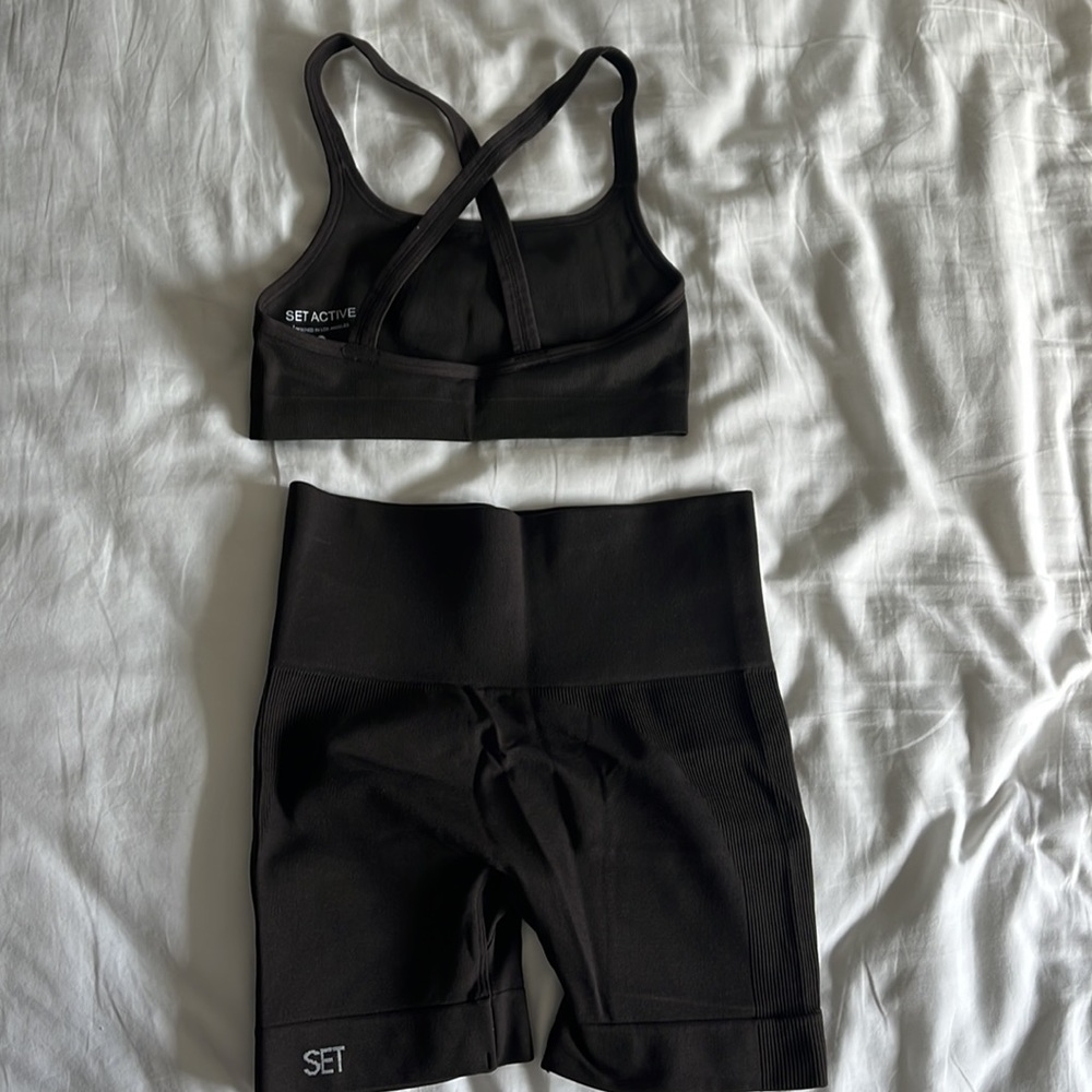 Brown Set Active Set - image 3